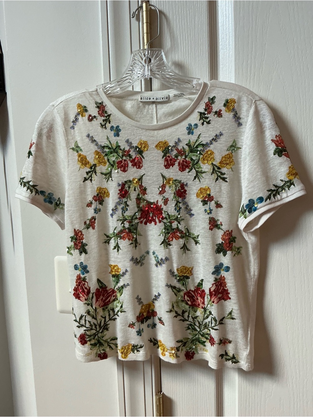 BEAUTIFUL ALICE + OLIVIA CINDY EMBELLISHMENT SEQUIN FLORAL CROP TOP